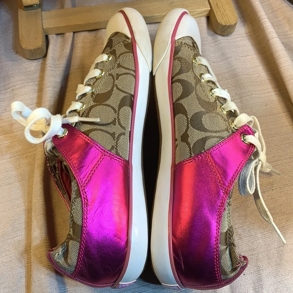 Coach logo sneakers almost NEW, EC, preloved